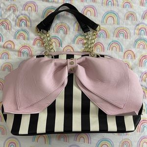 Betsey Jhonson bag